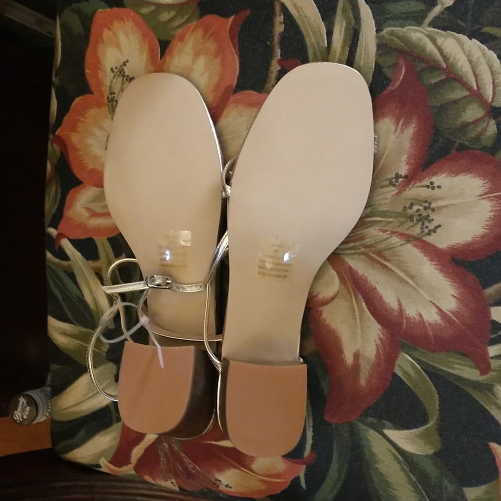 Size 9 - Picture 4 of 4